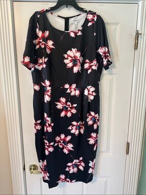 Society Plus Black Midi Dress with Pink & White Floral Print NWT (18/20)
